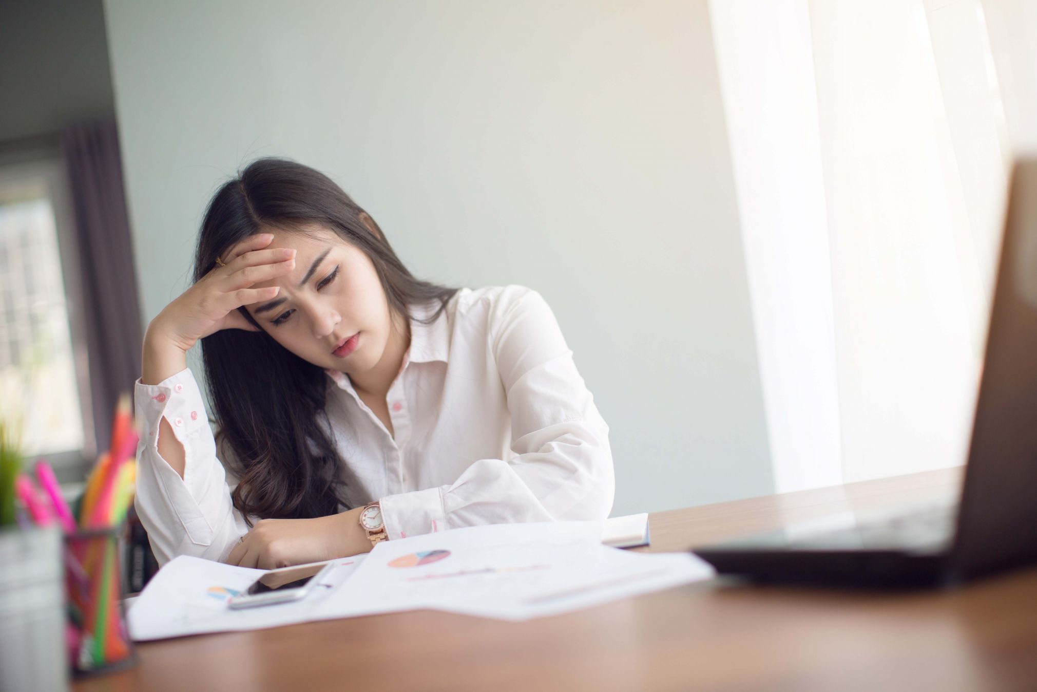 Having prolonged periods of fatigue is a common sign of iron deficiency.