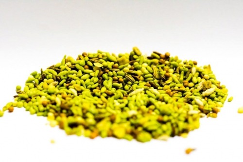 Fenugreek seeds have healthy vitamins that are beneficial for mothers